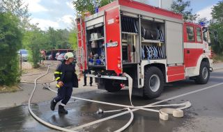 Три са активните огнища на пожари в област Хасково