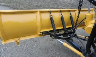 В София обработват опасни и стръмни участъци от градския транспорт