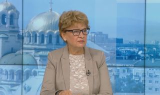 Комитова: Обещаните пари вървят към "Автомагистрали - Черно море"