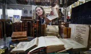 Six Georgians Sentenced in France for Stealing Rare Russian Books 
