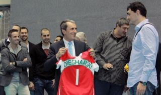 Орешарски е номер 1 във волейбола