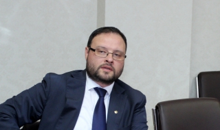 Посягаш на лекар, влизаш в затвора