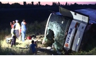 Тежка катастрофа с български автобус в Румъния