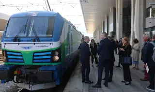Гроздан Караджов пусна в експлоатация три нови локомотива