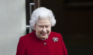 Изписаха кралица Елизабет II