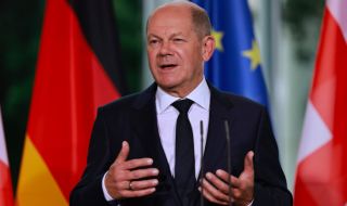 Шолц разкритикува климатичните протести след катастрофа в Берлин