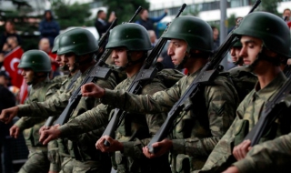 Турция: Русия „преувеличава“ военната заплаха от Анкара