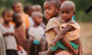 Близо 2 млн. деца в  Африканския рог страдат от тежко недохранване