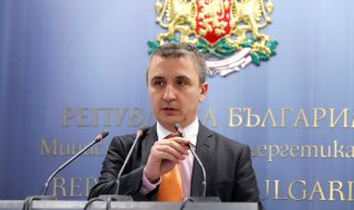 Министър Николов: Доставките не са застрашени от решението за плащане на руския газ в рубли 