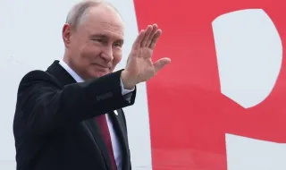 Около Путин са се сформирали два лагера: единият настоява за преговори с Украйна