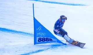 Трима българи стигнаха до финалите от СК по алпийски сноуборд в Банско