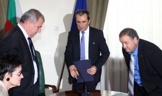 Земеделските производители ще получат субсидиите си до 31 януари