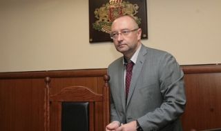 Георги Ушев: Четенето на обвинителния акт по делото КТБ изгуби една година