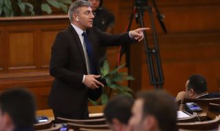 Мустафа Карадайъ:Драма в парламента няма, има народни представители в истерия