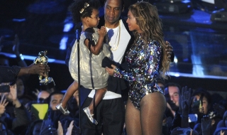 Бременната Бионсе ще пее на наградите "Грами"