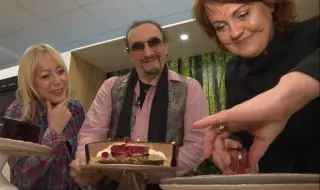 Хърватска легенда стана първият в света музикант с торта на негово име СНИМКИ+ВИДЕО