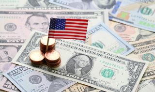 Доларът остава стабилен към основните световни валути