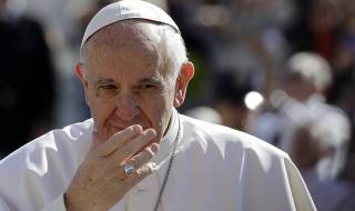 Папа Франциск: Закриването на фирми е &quot;сериозен грях&quot;