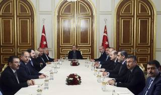 Турция пак извива ръцете на Европа