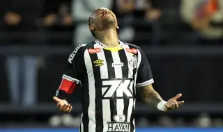 Неймар и Сантос се отдалечиха от зоната на изпадащите