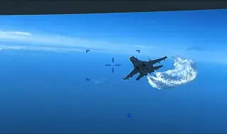 Air tension over the Eastern Mediterranean! Russian Su-35 fighter jet chases French drone (VIDEO) 