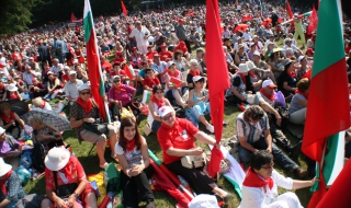 55 000 социалисти празнуват на Бузлуджа
