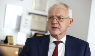 Велев: Годишно се пенсионират с 50 000 души повече, отколкото влизат в пазара на труда