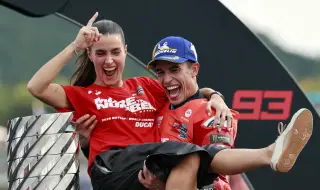 Карлос Сайнц: Марк Маркес е Сена на MotoGP  