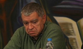 Проф. Константинов: Пиша тройка на кабинета заради психическата им стабилност