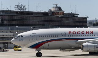 Великобритания издирва самолети на руски бизнесмени