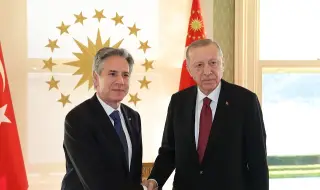 Тежки преговори! Антъни Блинкън и Реджеп Ердоган се срещнаха в Истанбул