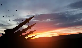 Foreign Policy: Държавите трябва да утвърдят забраната върху употребата на ядрени оръжия