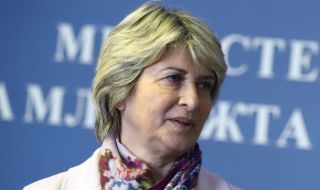 Весела Лечева каза дали би приела покана за редовен министър от ГЕРБ