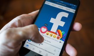 Facebook разкри причината за мащабния срив