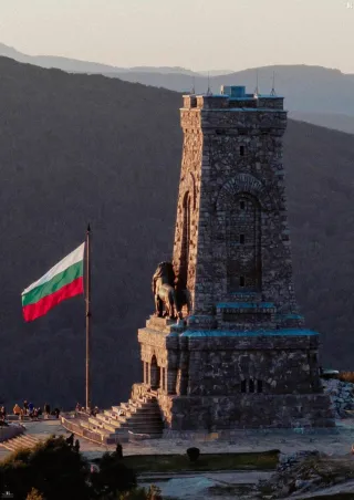 Ирина Асиова-Диамант: Паметникът на Шипка не се събаря, а се реставрира