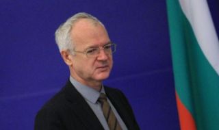 Велев: Втората вълна на COVID-19 изми всички резерви на бизнеса