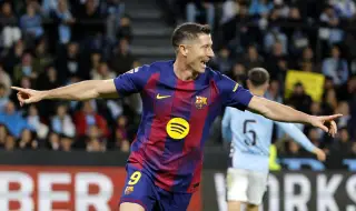 От Барселона помолили Левандовски да спре да вкарва голове