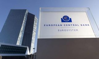 Икономист: С единия крак сме в Еврозоната