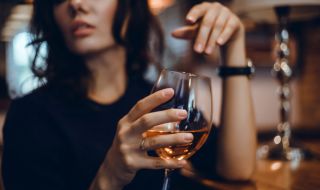 Контролирано пиене - нова терапия при алкохолна зависимост