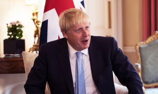 Борис Джонсън: Ситуацията с COVID-19 във Великобритания остава "опасна" 