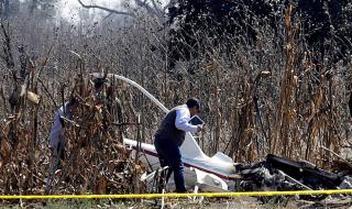 Самолет с кокаин катастрофира след въздушна гонка