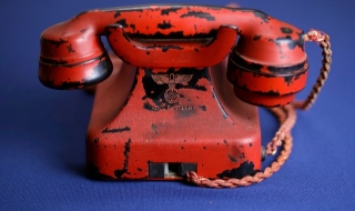 Германски специалист: Телефонът на Хитлер е фалшив