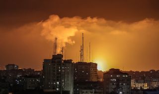 "10 часа ракетен обстрел": Израел отвърна на удара