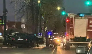 Двама души загинаха при тежка катастрофа в Нова Загора