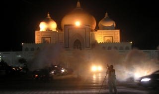 Още един Бхуто си отиде