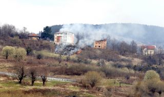 Пожарите в Босна взривяват мини, останали от войната