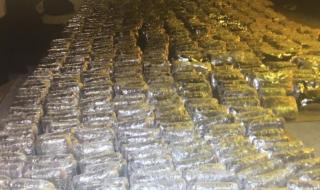 Задържаха един тон канабис на "Калотина" (СНИМКИ)