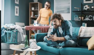 Защо той не ви помага с домакинските задължения?