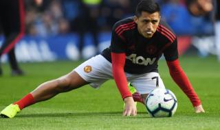 Манчестър Юнайтед плати 9 милиона паунда компенсация на Алексис Санчес