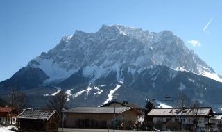 Алпинист загина на най-високия връх в Германия